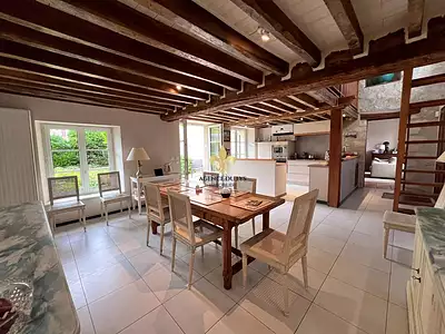 Maison, 275 m²
