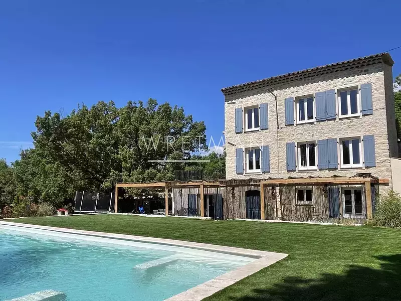 Maison, 192 m²