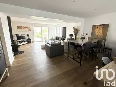 Maison, 210 m²