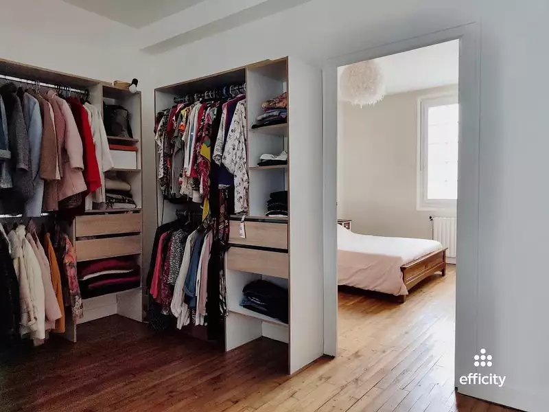 Maison, 235 m²