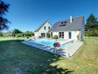 Maison, 245 m²