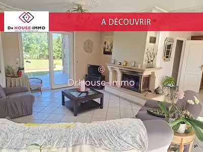 Maison, 225 m²