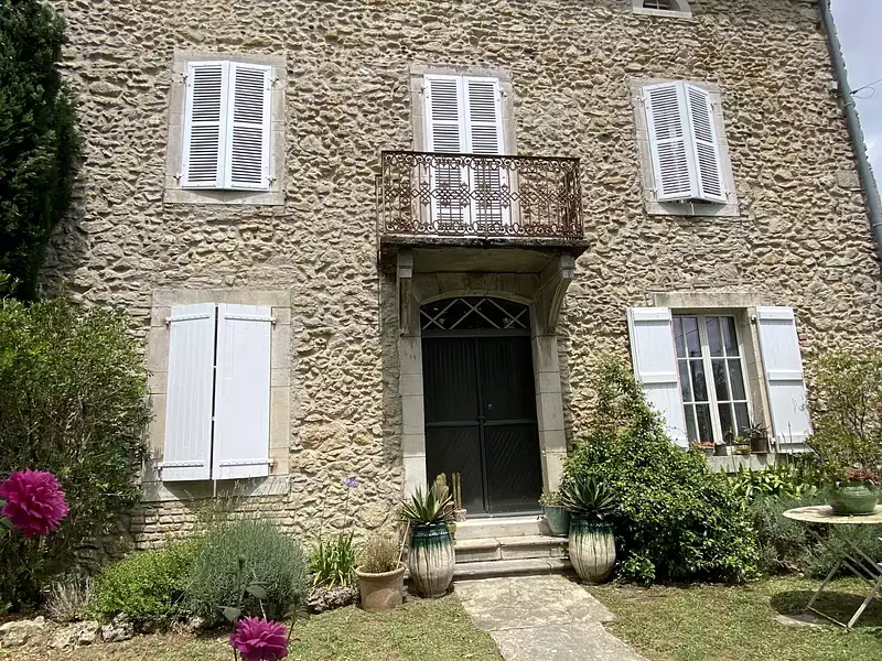 Maison, 374 m²