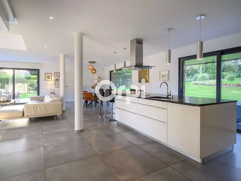 Maison, 175 m²