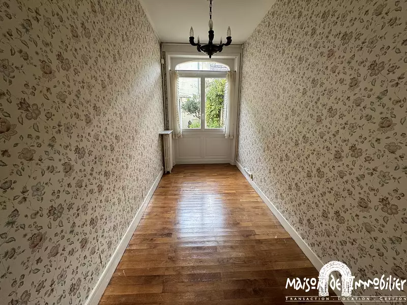 Maison, 169 m²