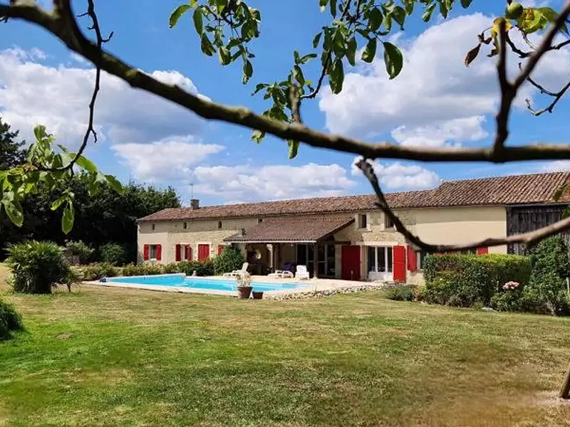 Maison, 250 m²