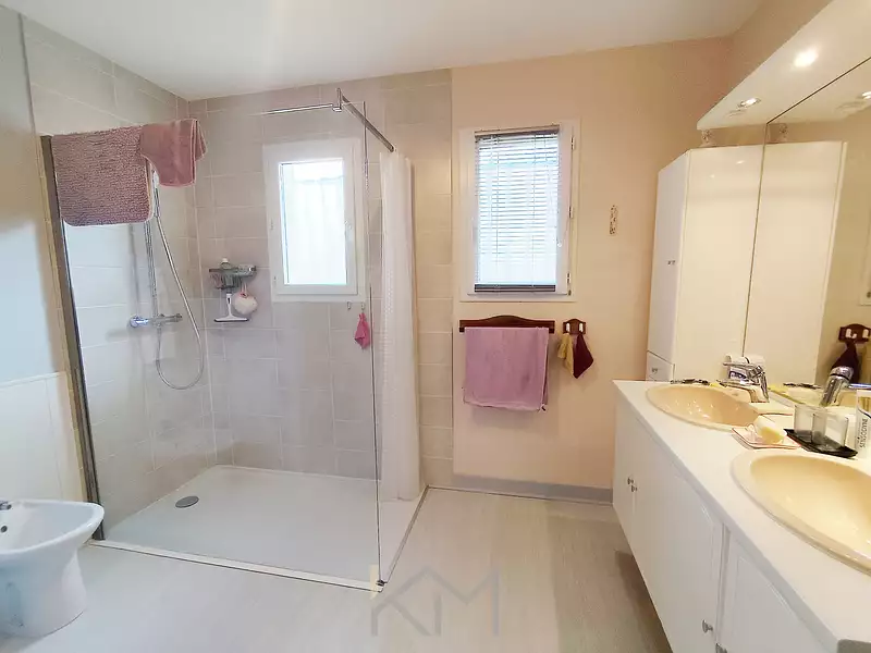 Maison, 140 m²