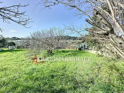 Terrain, 826 m²