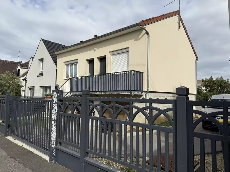 Maison, 175 m²