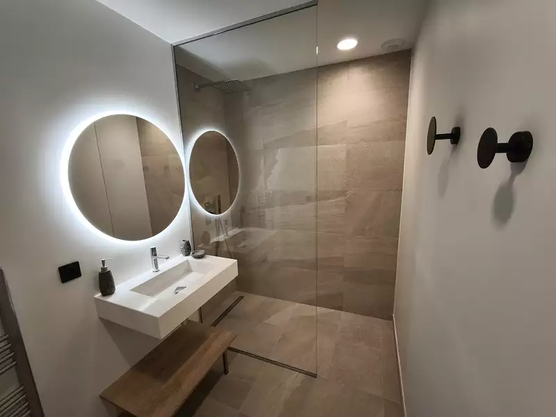Maison, 250,6 m²