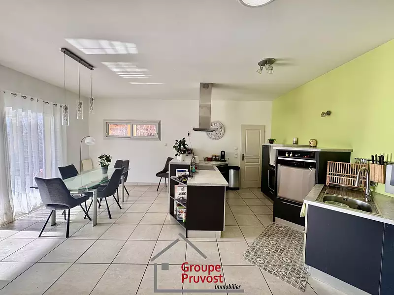 Maison, 174 m²