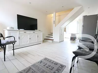 Maison, 270 m²