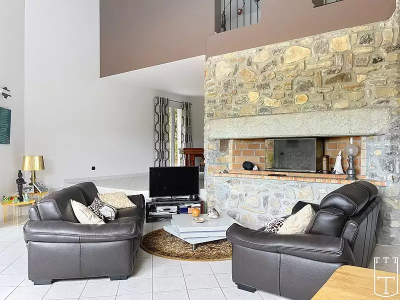 Maison, 204 m²