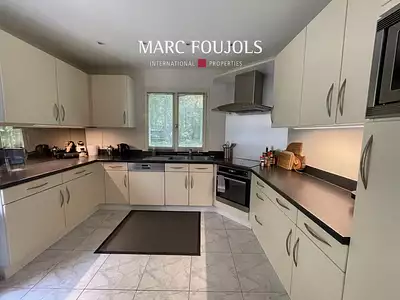 Maison, 230 m²
