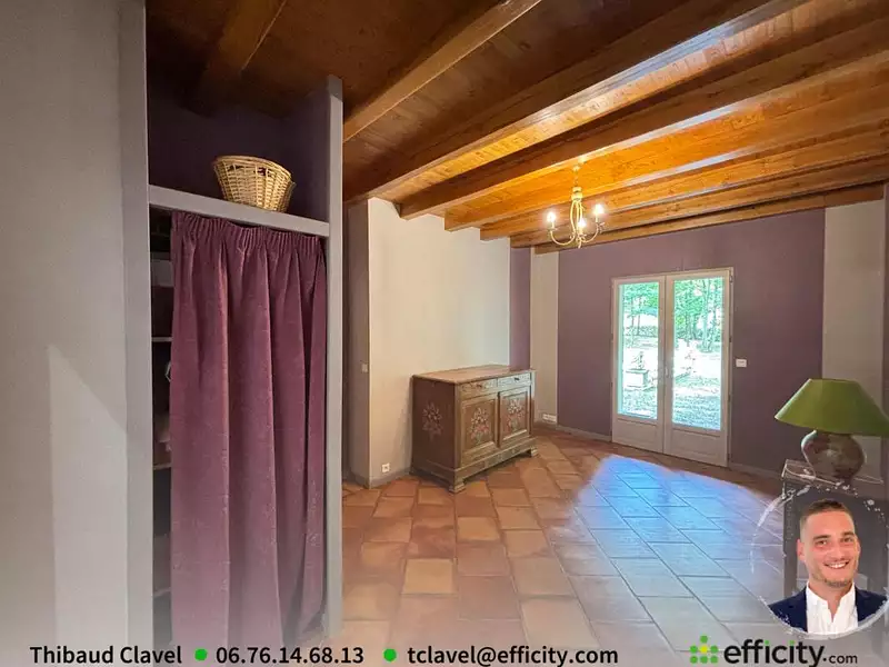 Maison, 215 m²