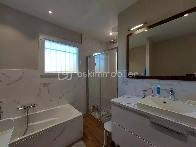 Maison, 116 m²