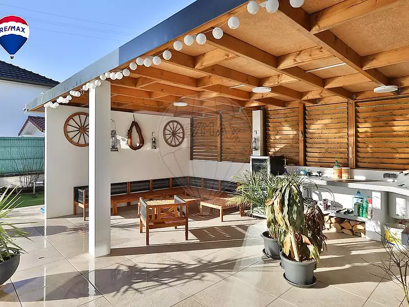 Maison, 348 m²