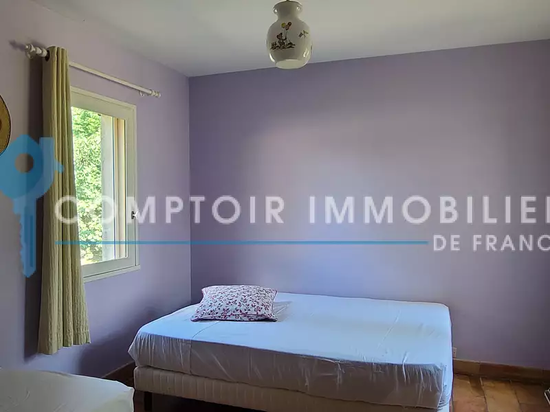 Maison, 261 m²