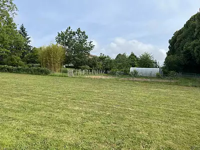Terrain, 746 m²