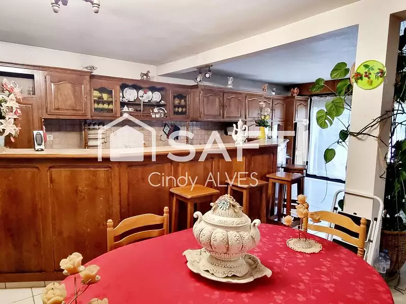 Maison, 310 m²