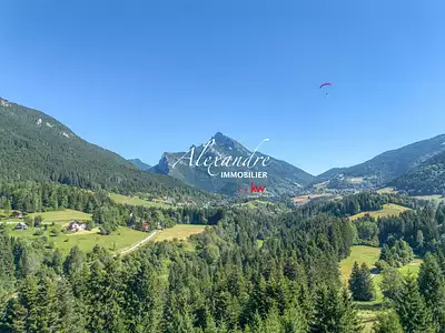 Maison, 166 m²