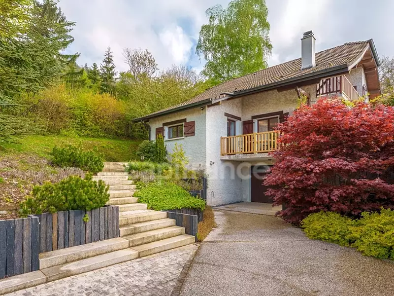 Maison, 180 m²