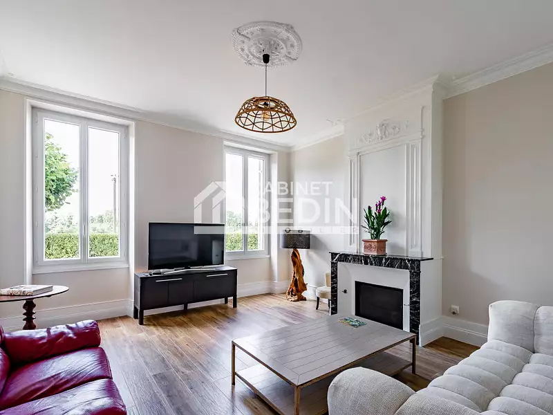 Maison, 302,6 m²