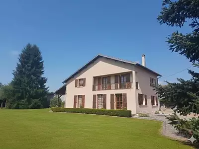 Maison, 225 m²