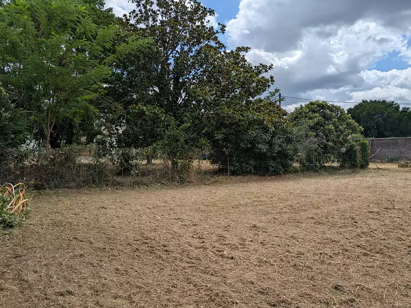 Terrain, 630 m²