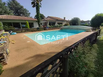 Maison, 228 m²