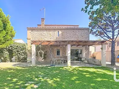 Maison, 268 m²