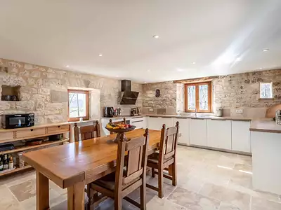Maison, 166 m²