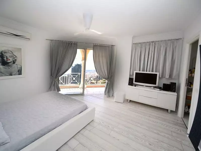 Maison, 457 m²