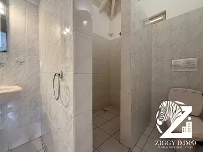 Maison, 225 m²