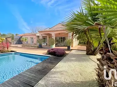 Maison, 243 m²