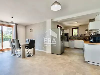 Maison, 198 m²