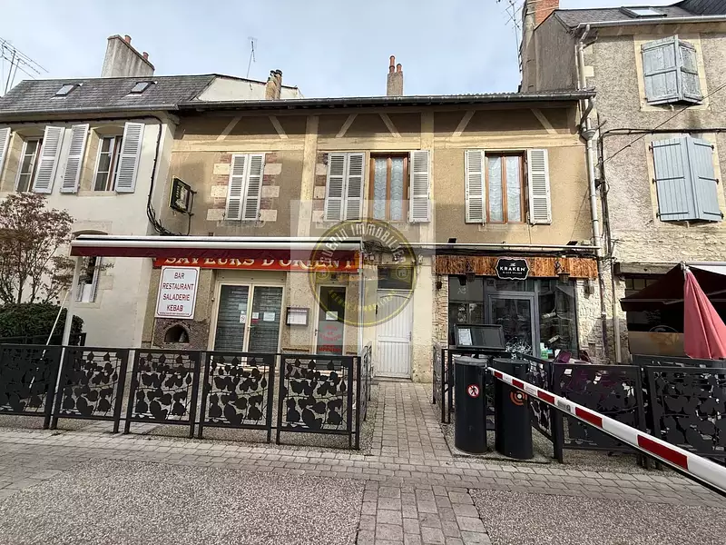 Immeuble, 177,27 m²