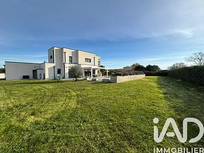 Maison, 177 m²