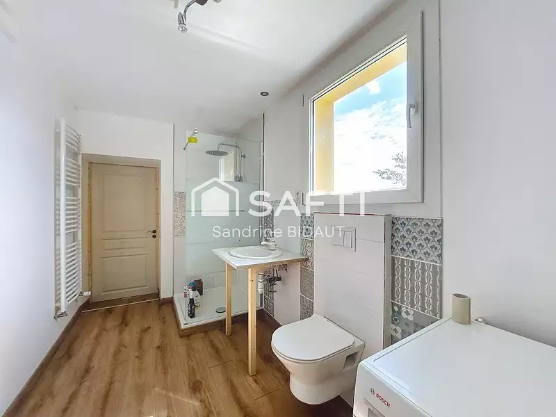 Maison, 225 m²