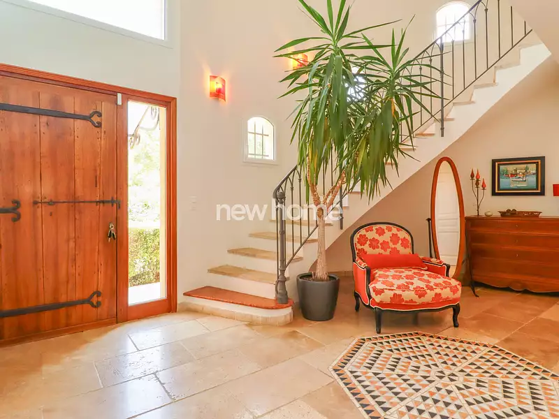 Maison, 320 m²