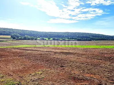Terrain, 880 m²