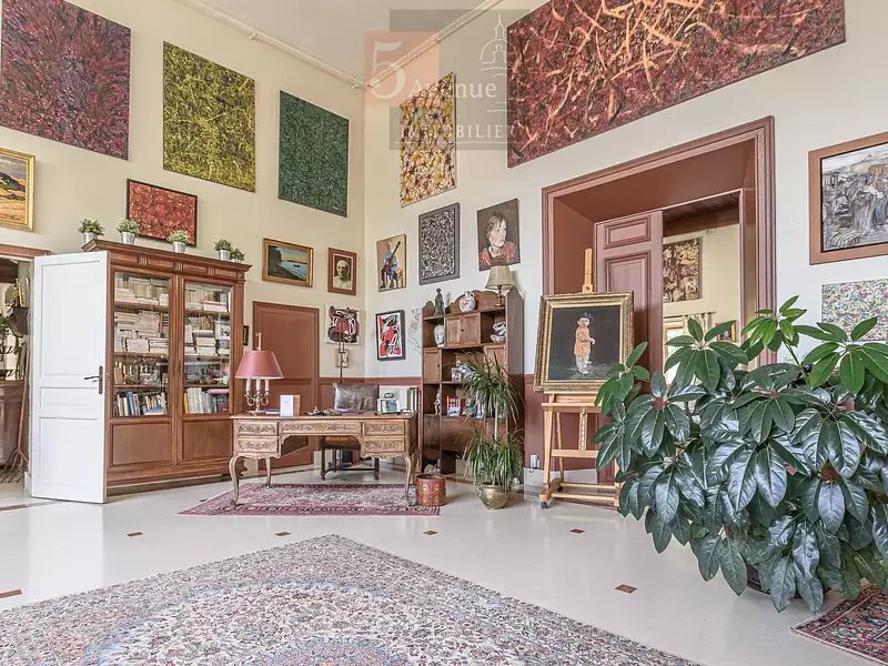 Maison, 370 m²