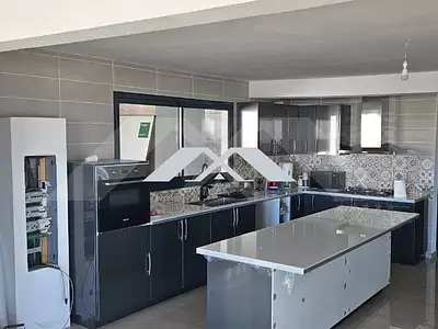 Maison, 380 m²