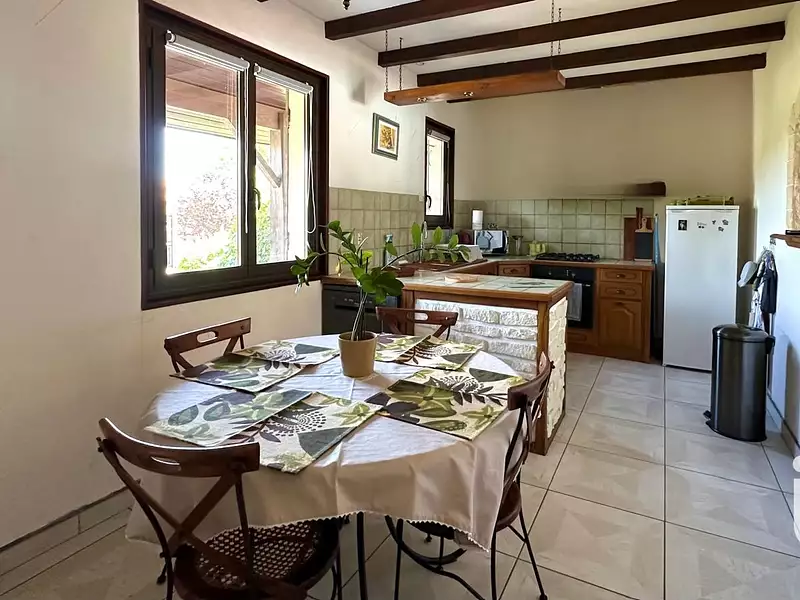 Maison, 166 m²