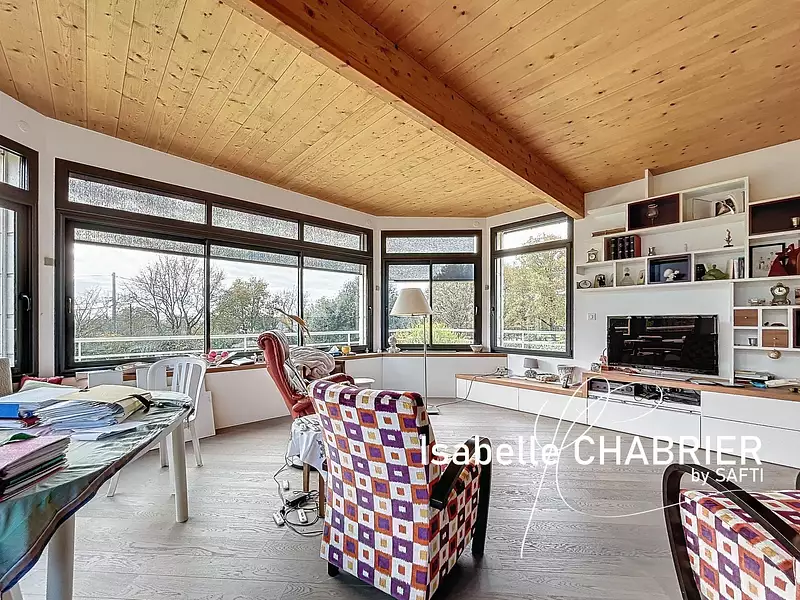 Maison, 244 m²