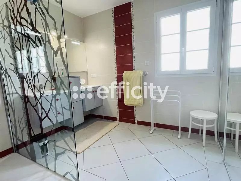 Maison, 110 m²