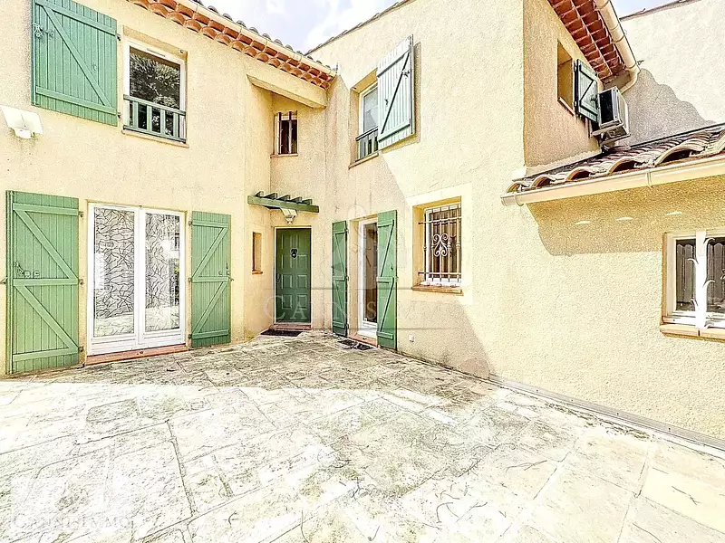 Maison, 130,12 m²
