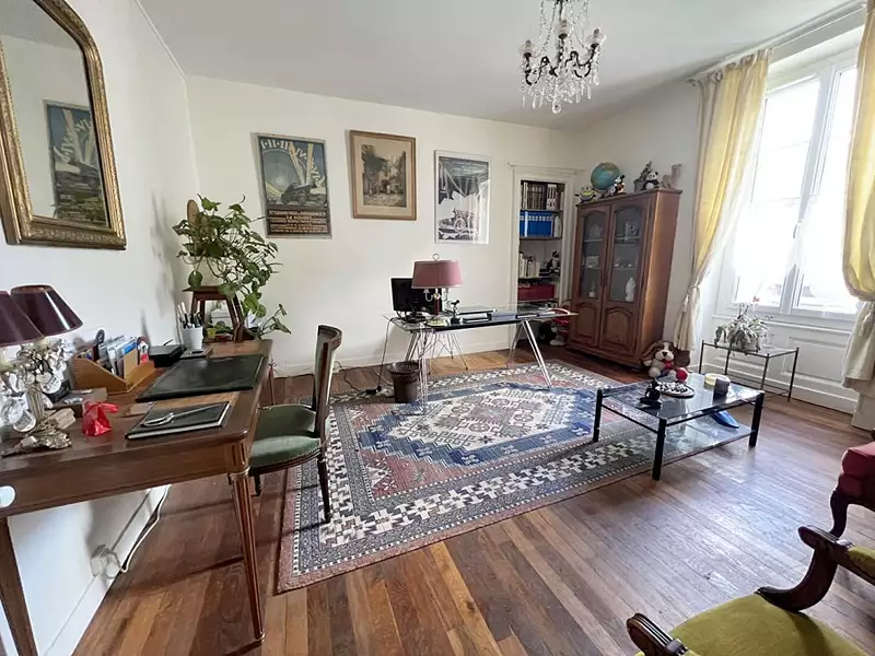 Maison, 210 m²