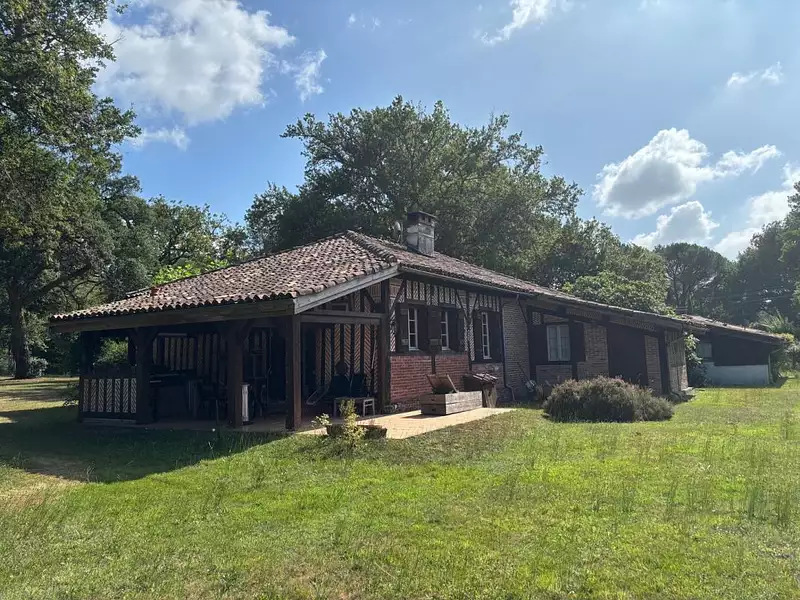 Maison, 200 m²