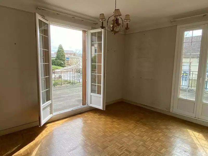 Maison, 251 m²